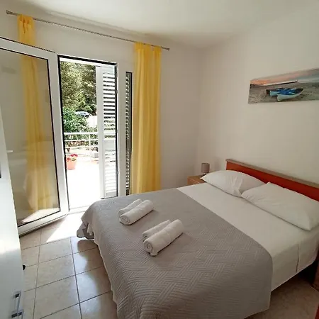 Feriehus Seaside House For Families With Children Cove Kruseva, Hvar - 12459 *