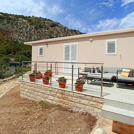Feriehus Seaside House For Families With Children Cove Kruseva, Hvar - 12459 *