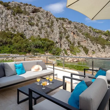 Feriehus Seaside House For Families With Children Cove Kruseva, Hvar - 12459 Zastražišće
