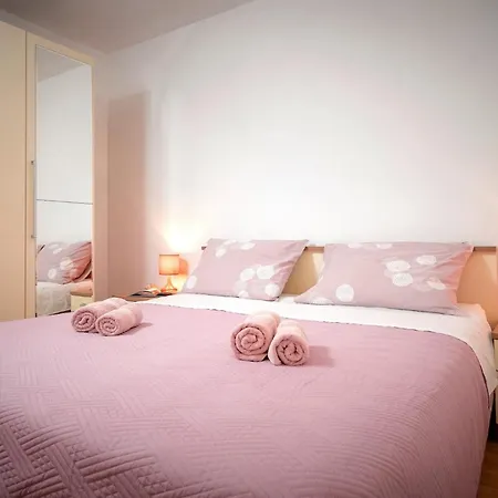 Ferienhaus Seaside House For Families With Children Cove Kruseva, Hvar - 12459 Zastražišće