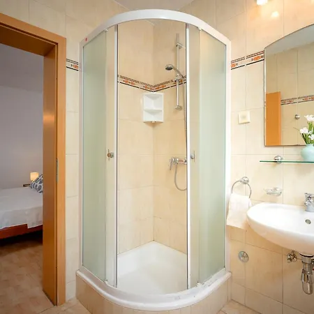 Seaside House For Families With Children Cove Kruseva, Hvar - 12459 *